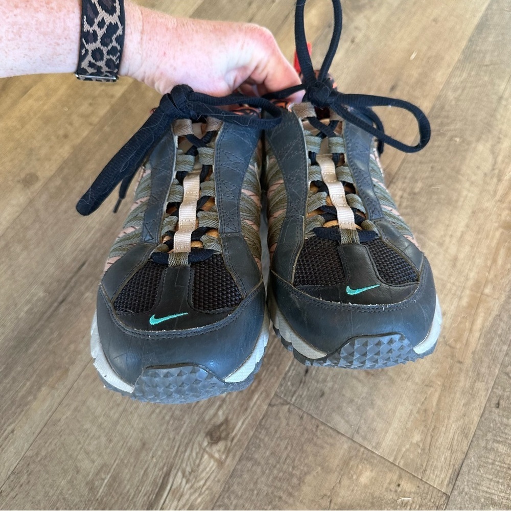 Nike Air Humara 17 Premium - Picture 6 of 10